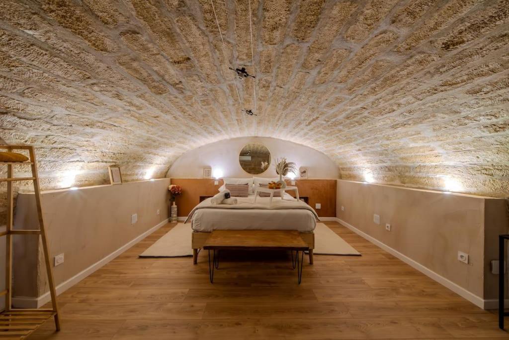 La Suite Eximia Avec Patio - Parking Souterrain Inclus - Centre Historique มงต์เปอลิเยร์ ภายนอก รูปภาพ